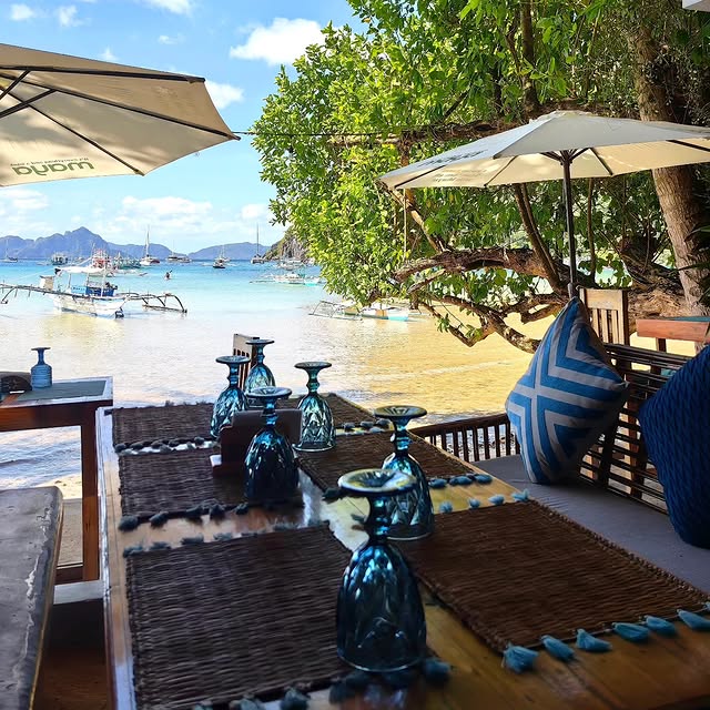 Beachfront seating